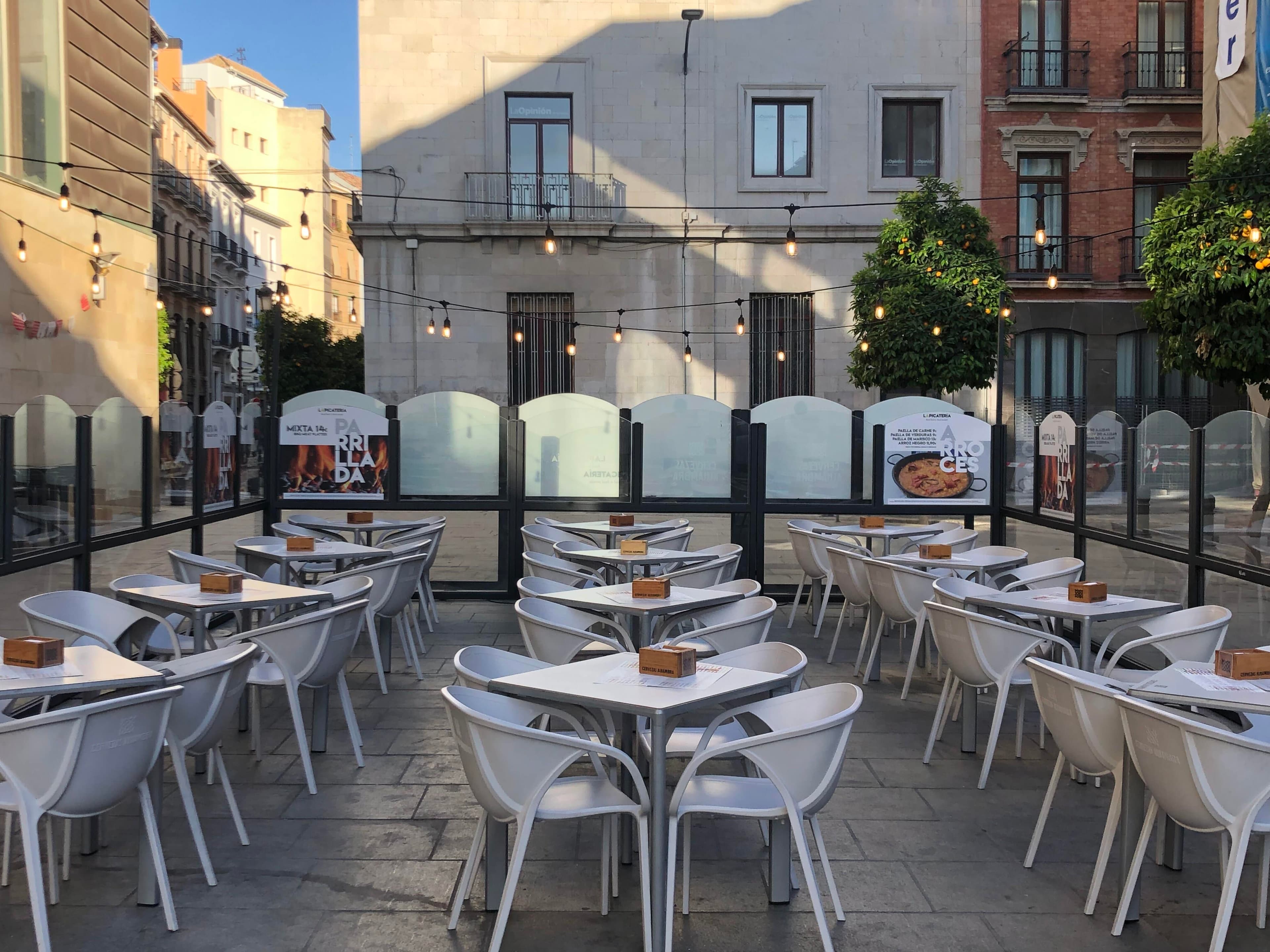 Terraza real de La Picatería en el Mercado de San Agustín